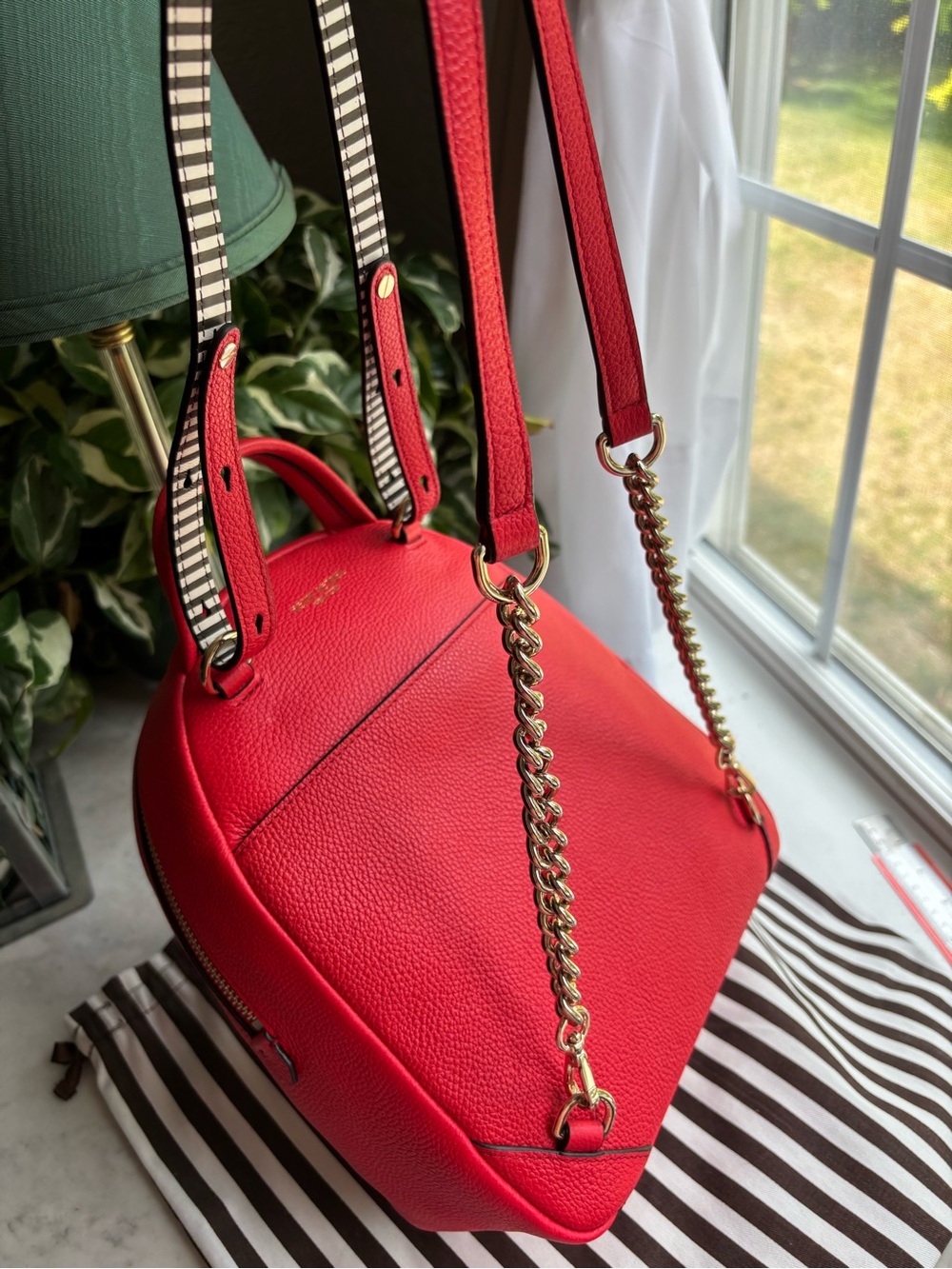 Henri Bendel About Town Red Pebbled Leather Mini Backpack/Shoulder Bag - Picture 6 of 11